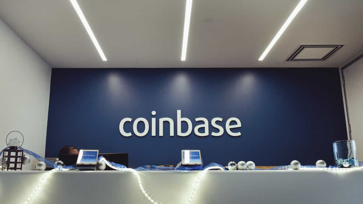 Coinbase snags Thomson Reuters exec as it shifts its institutional focus away from Wall Street