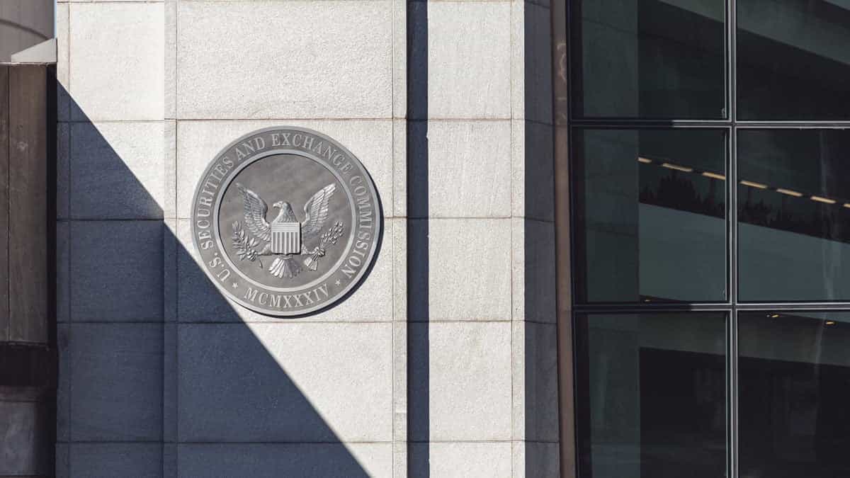 SEC Chair Clayton: Bitcoin needs to be 'better regulated' before it is traded on major exchanges