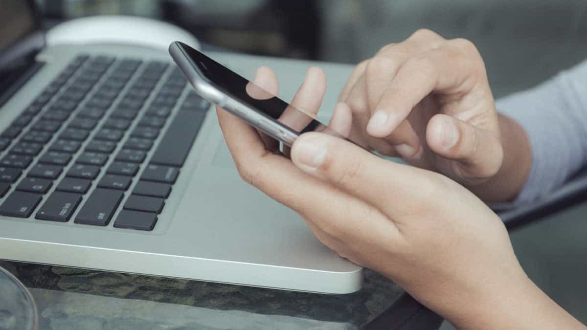 This decentralized chat app is like a real-life Omegle