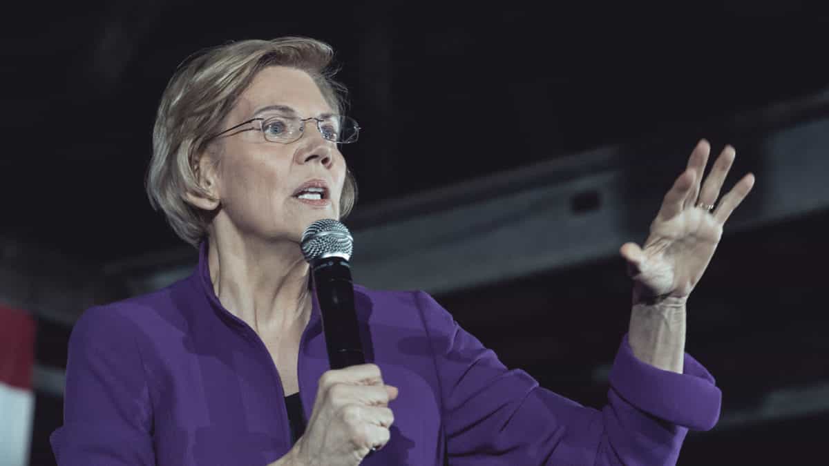 Elizabeth Warren reintroduces crypto bill with backing from banking policy group
