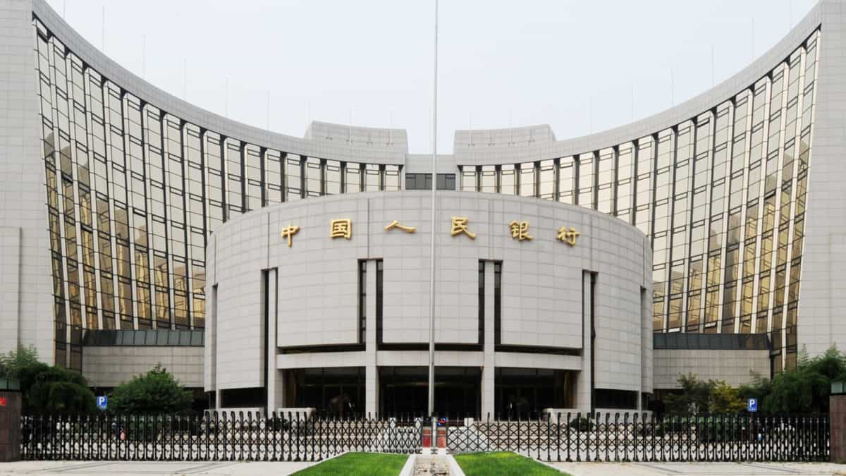 China's central bank governor says there is no timetable for digital currency launch