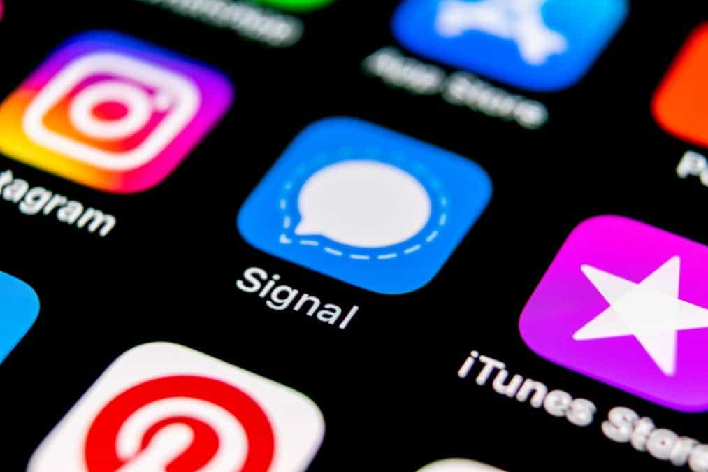 Encrypting messaging platform Signal is now accepting crypto donations
