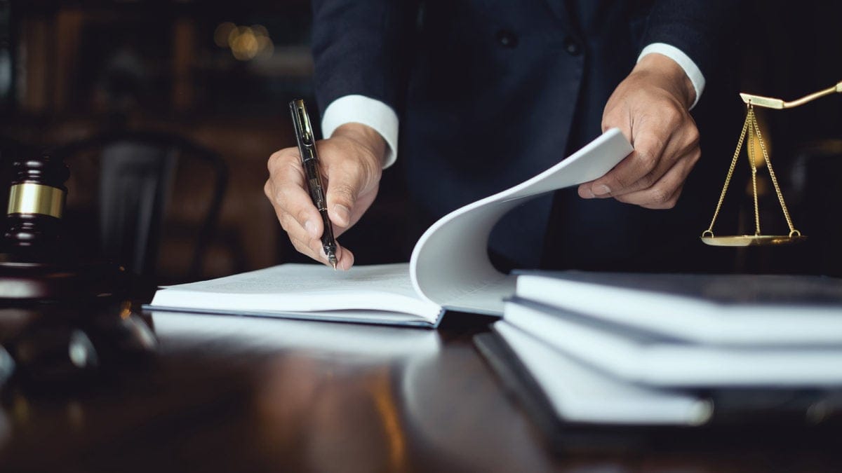 Bankman-Fried Robinhood shares are the target of a BlockFi lawsuit