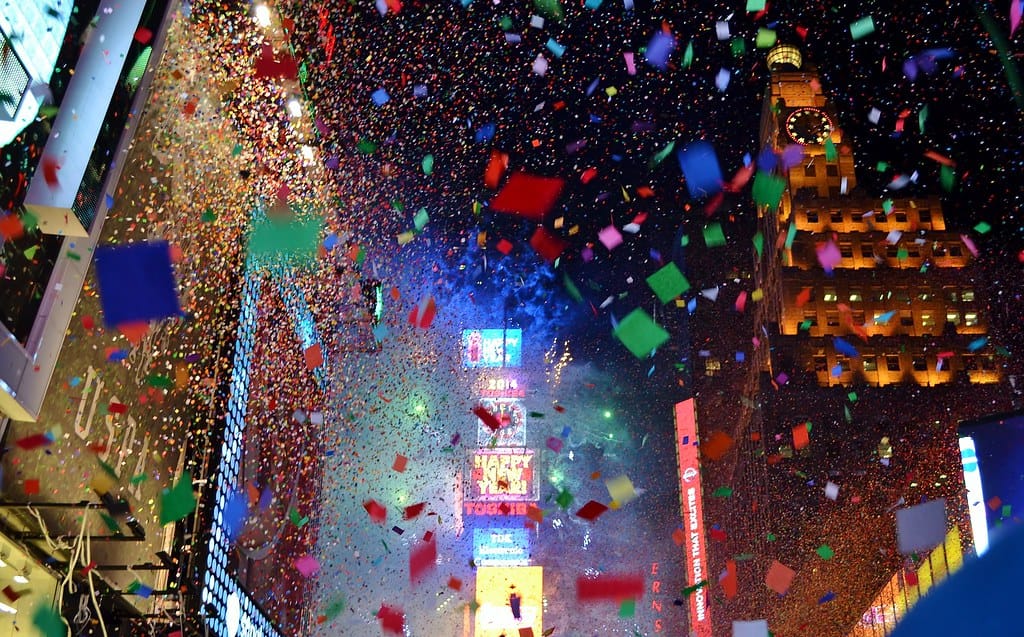 New Year's Eve celebration at One Times Square for 2014. Image courtesy of gigi_nyc/Flickr.