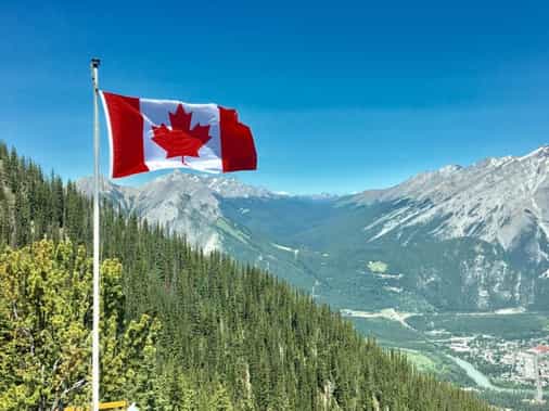 Canada lawmakers want national blockchain strategy