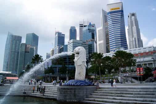 Singapore provisionally approves Crypto.com, Genesis and Sparrow for payments