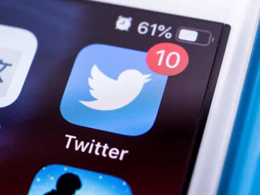 Twitter partnership boosts eToro's popularity on Apple's App Store, for a day