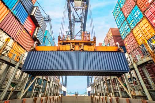 BIS highlights decentralization and distributed ledgers with trade finance digitization competition