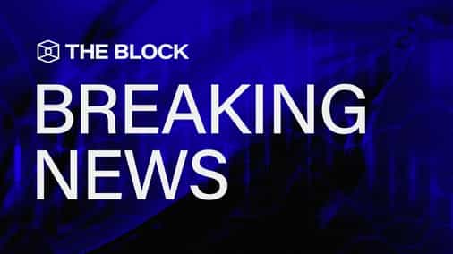 Silicon Valley Bank plunges 60% before halt, Signature trading stopped shortly after open