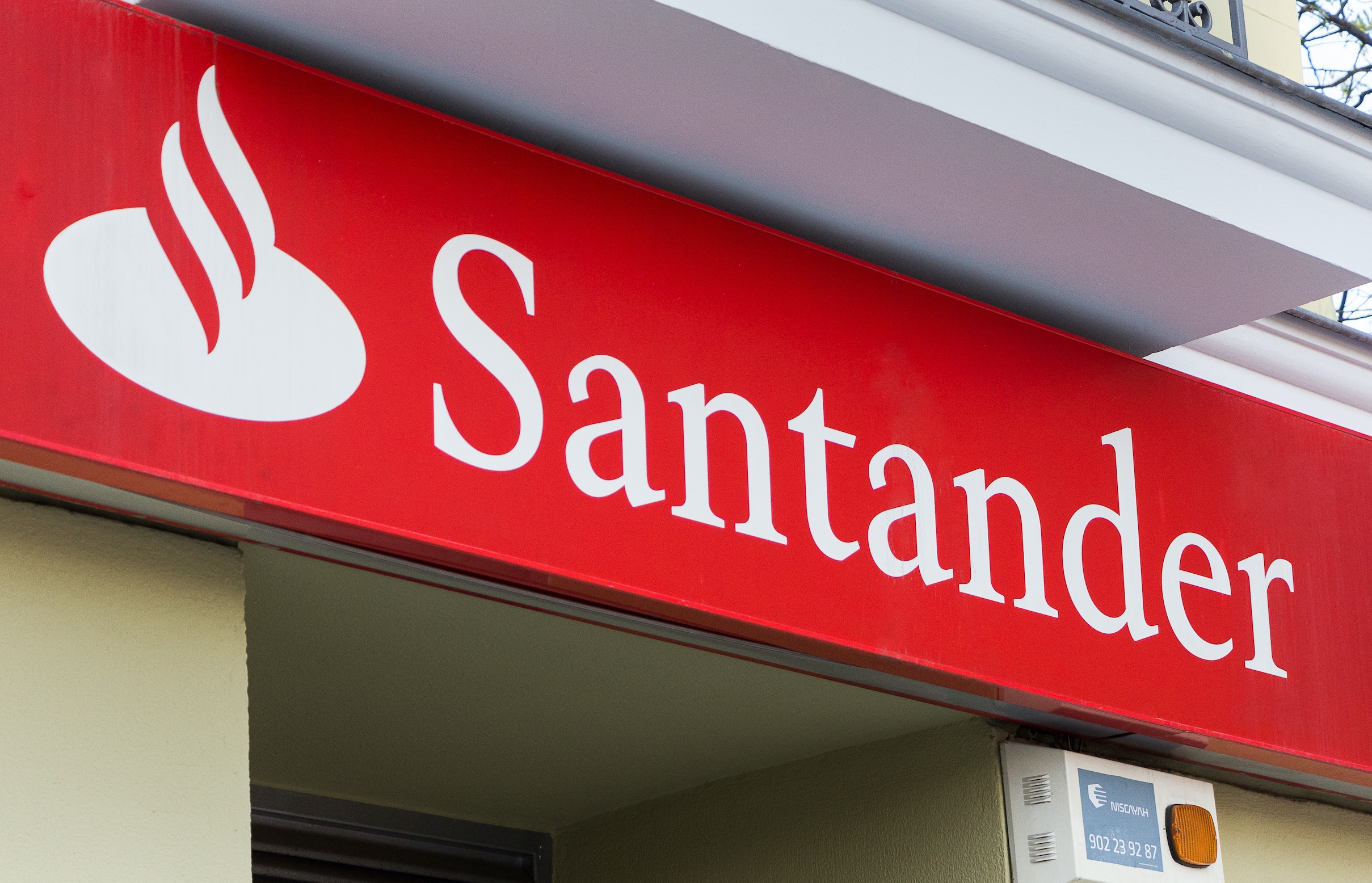 Santander denies blocking payments to Coinbase | The Block